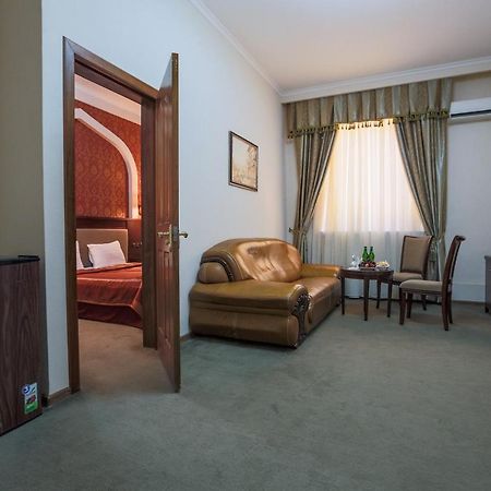 Avicenna Hotel Bukhara Esterno foto