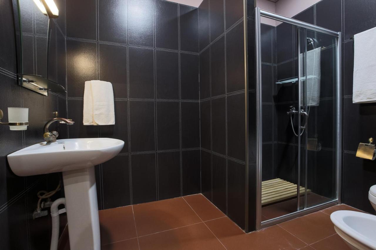 Avicenna Hotel Bukhara Esterno foto