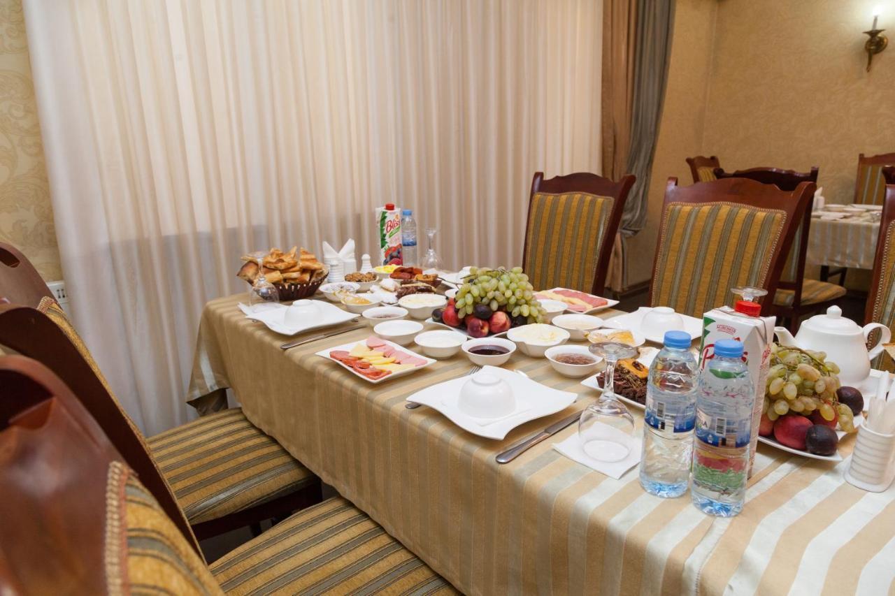 Avicenna Hotel Bukhara Esterno foto